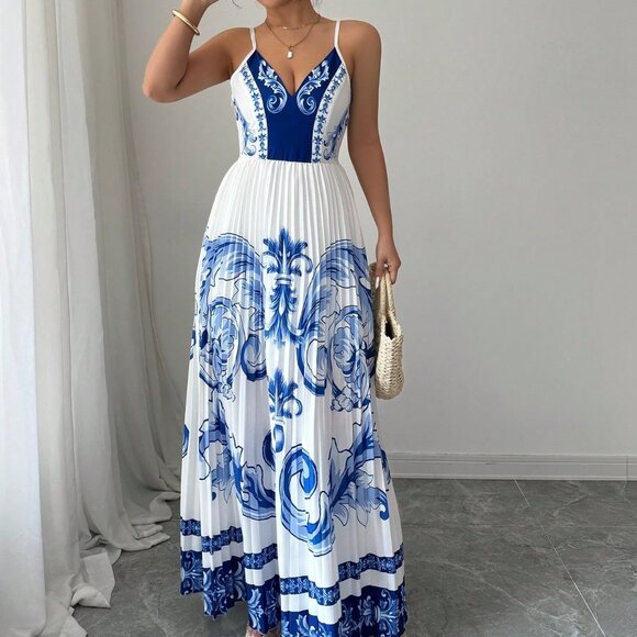 Blue And White Boho Women's Printed V-Neck Ruched Flared Hem Dress - Picture 3 of 6